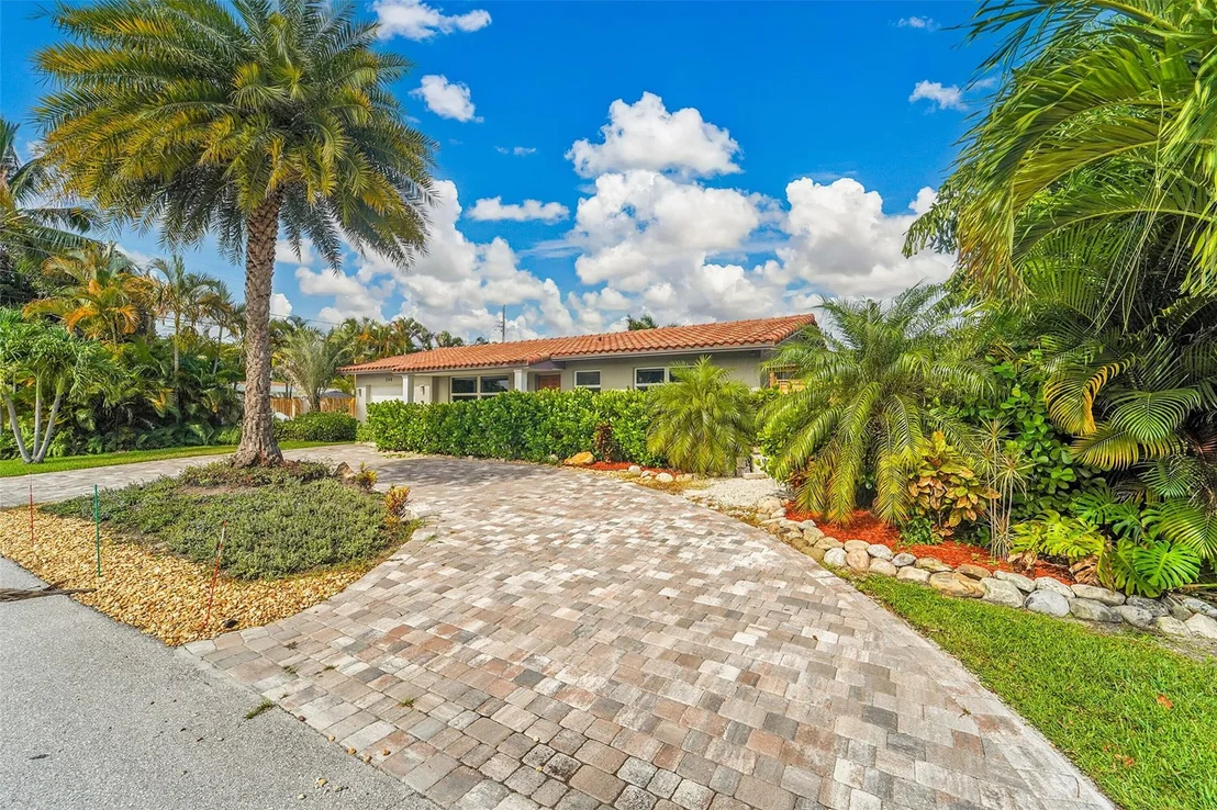 Photo of 240 SE 15th Avenue
