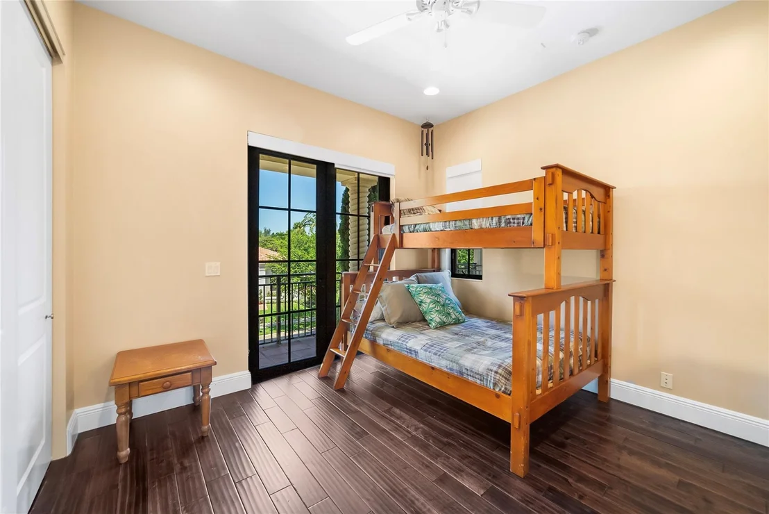 Photo of 9460 Eden Manor