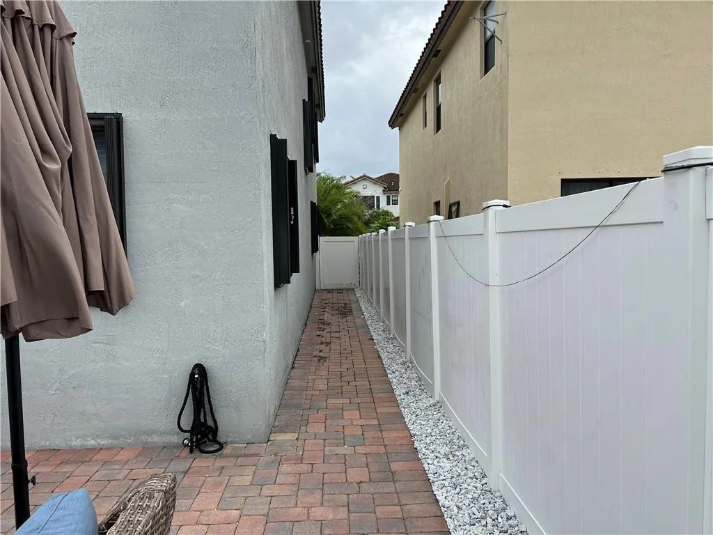 Photo of 3521 W 92nd Place