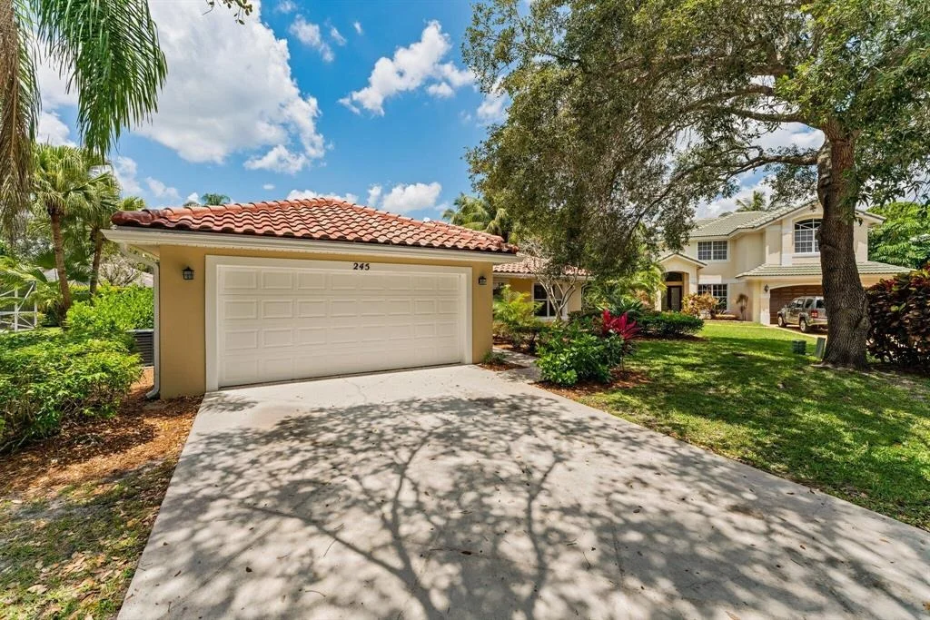 Photo of 245 Bluejay Lane