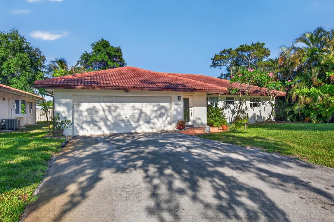 Photo of 4234 NW 3rd Way