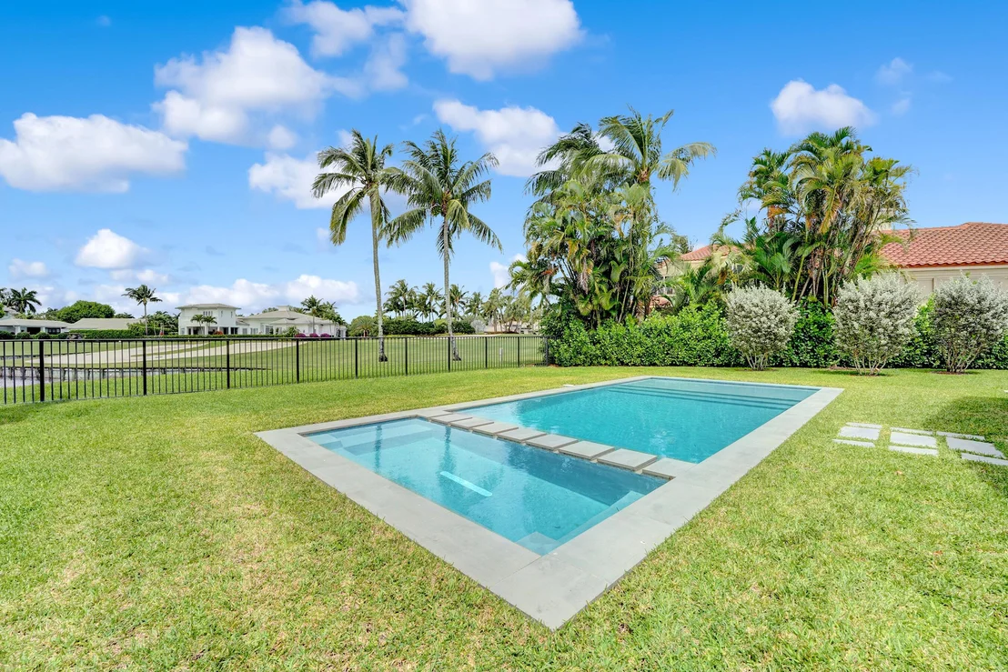 Photo of 4325 White Cedar Drive
