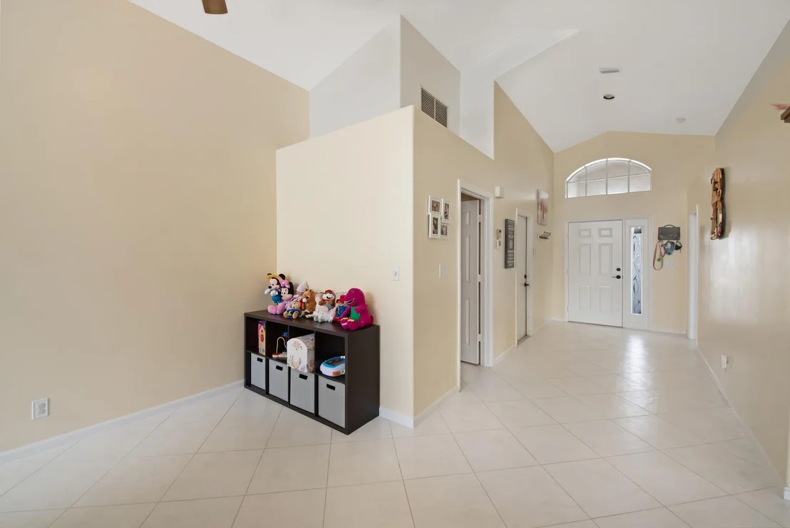 Photo of 7710 N Great Glen Circle