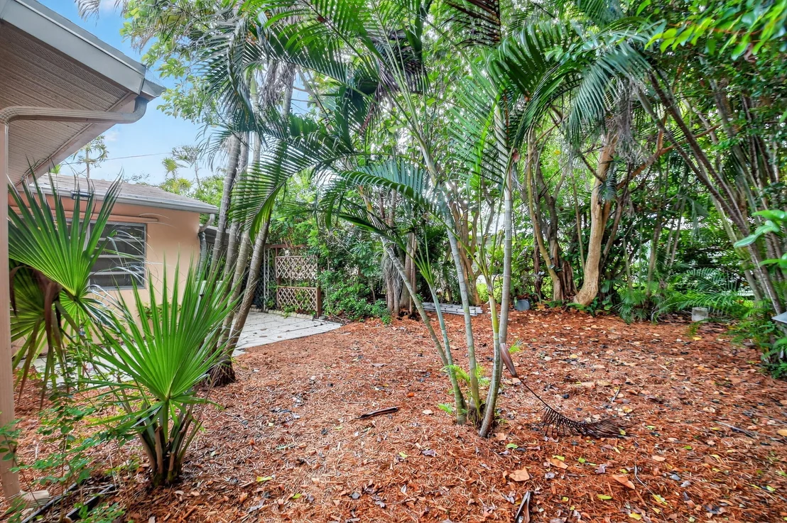 Photo of 702 Sunset Drive