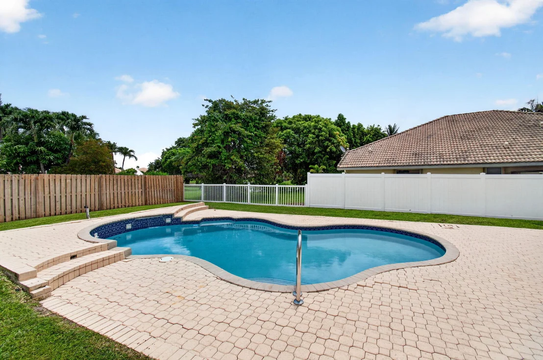 Photo of 6305 Blue Bay Circle