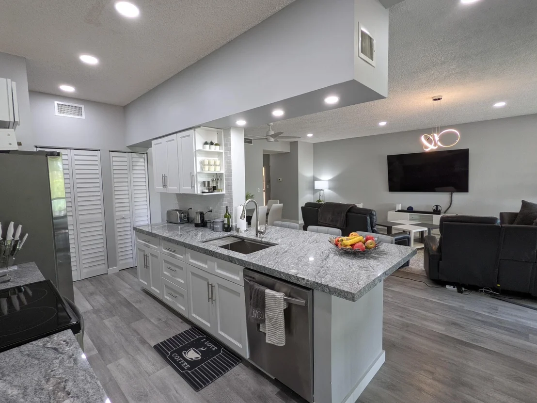 Photo of Unit F2 at 105 Half Moon Circle