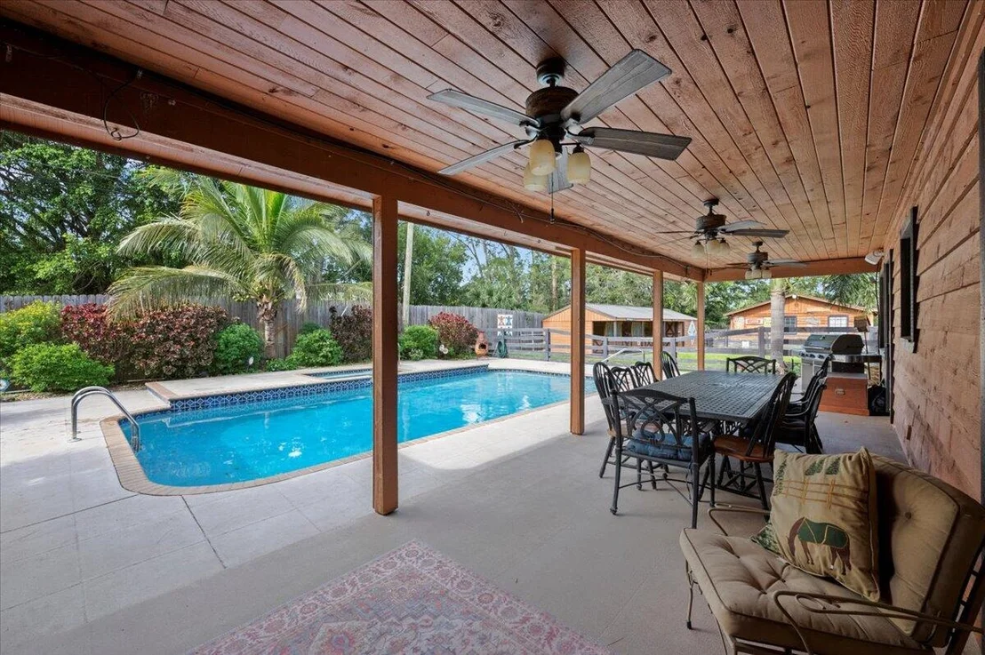 Photo of 2371 147th Drive N