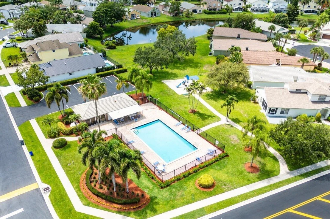 Photo of 6321 Lansdowne Circle