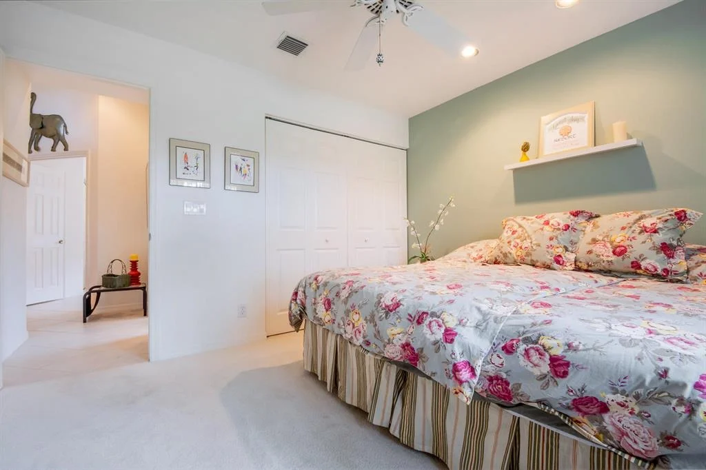 Photo of 6863 Viale Elizabeth