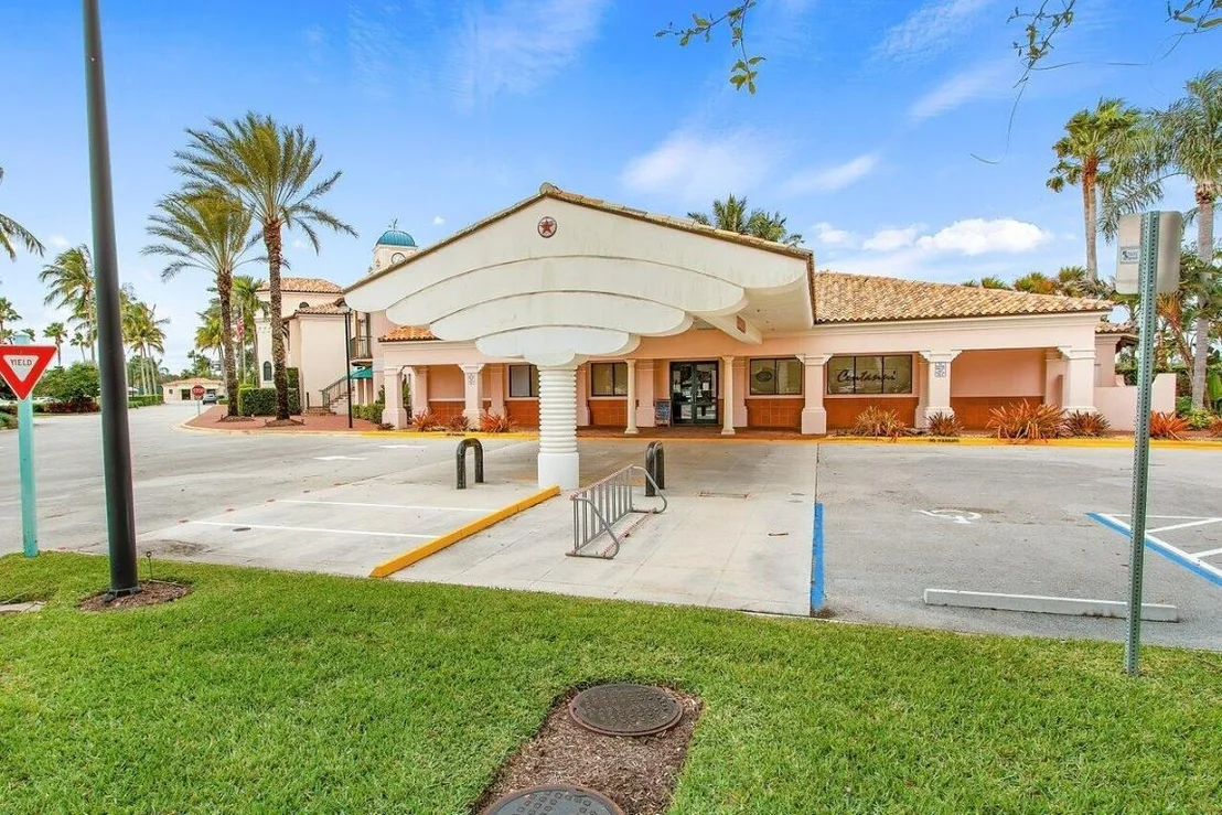 Photo of 7580 Red River Road