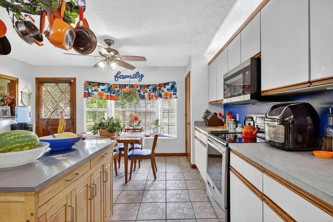 Photo of 600 Gopher Hill Road