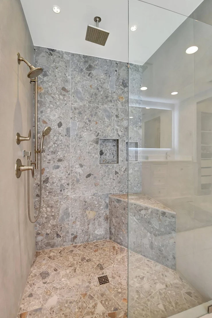 Photo of 8211 White Rock Circle
