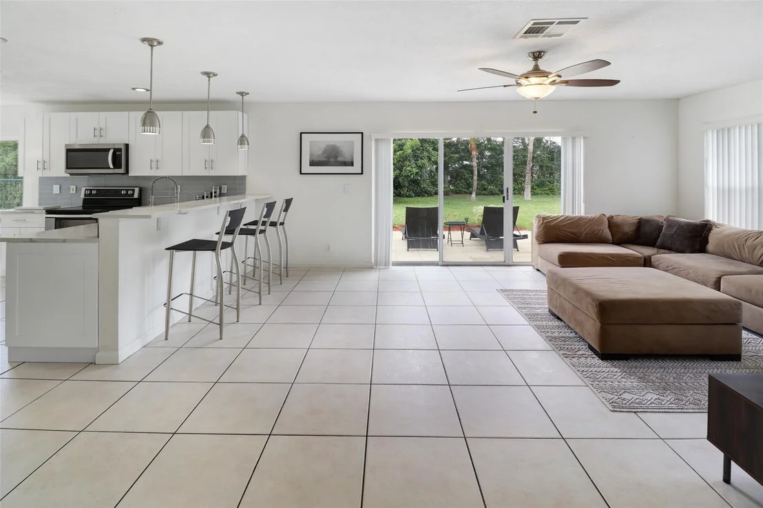 Photo of 1160 Rialto Drive