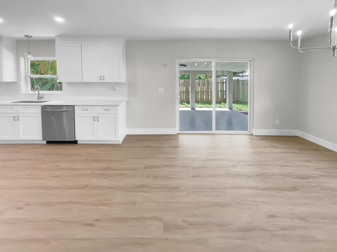 Photo of 1040 NW 16th Street