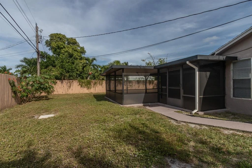 Photo of 6915 Westview Drive