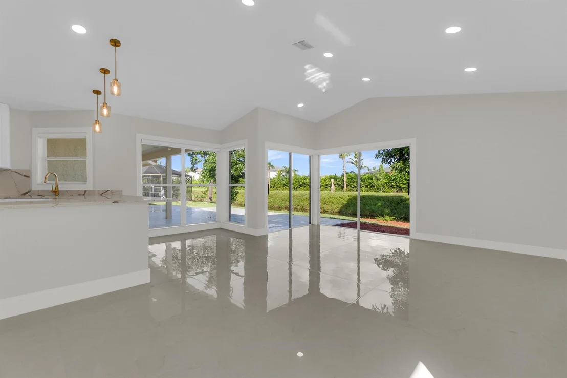 Photo of 9645 Carousel Circle N