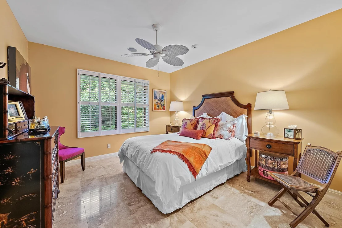 Photo of 18371 SE Lakeside Drive