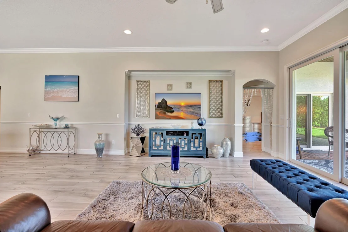 Photo of 17683 Carver Avenue