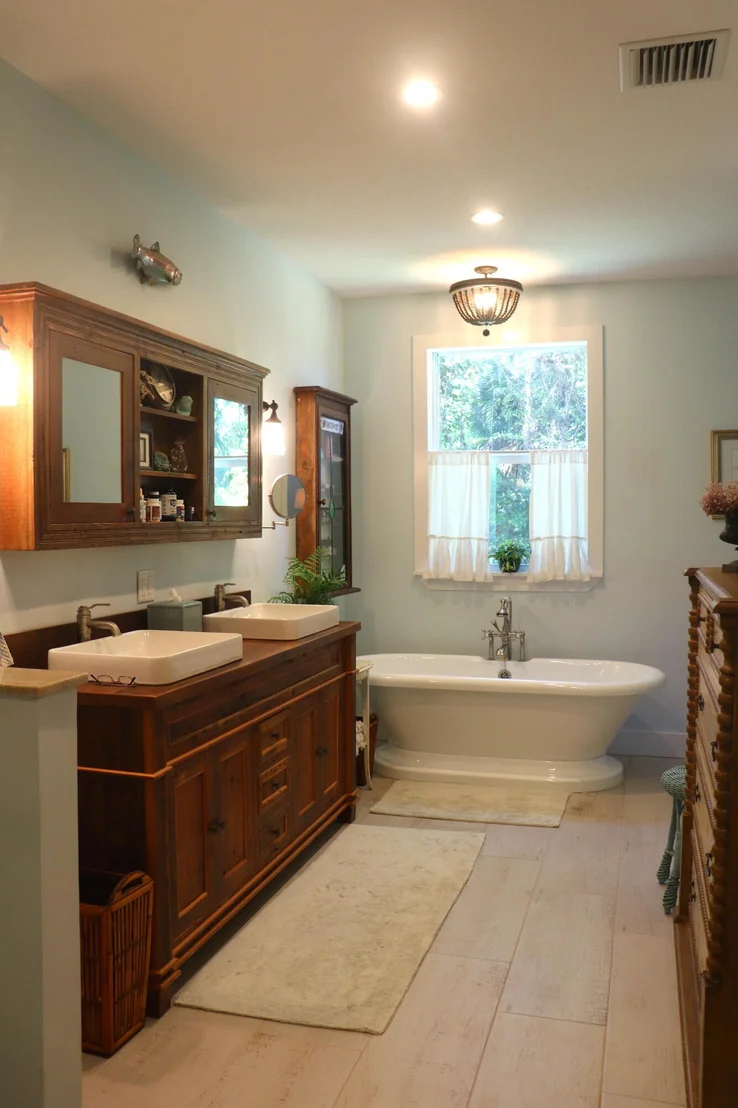 Photo of 6418 Riverland Drive
