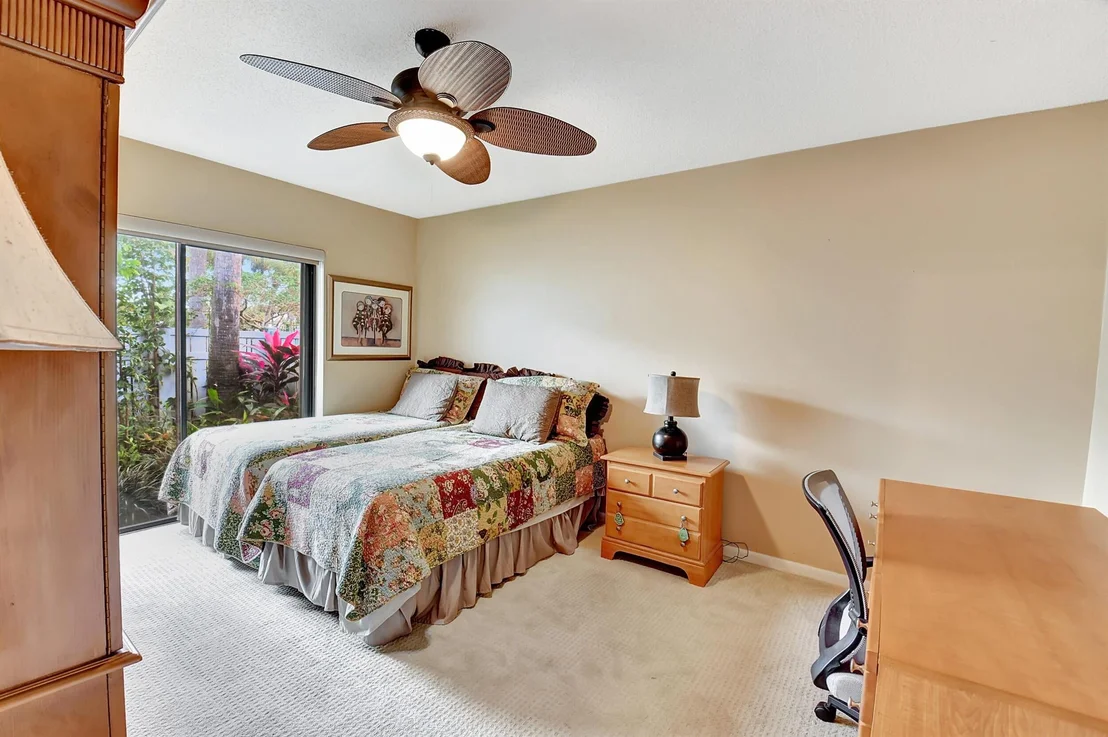 Photo of Unit B at 28 Eastgate Drive