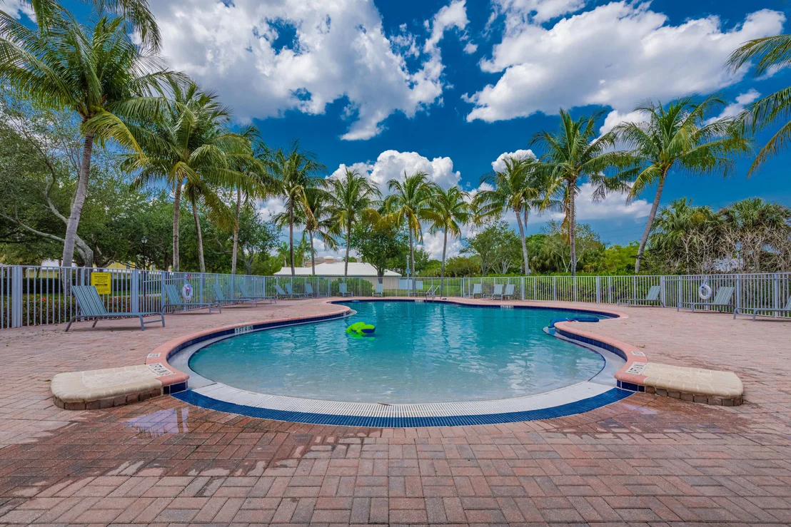Photo of 6869 Hendry Drive