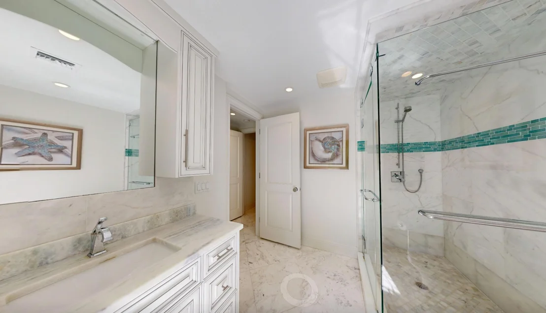 Photo of 355 Oakview Drive