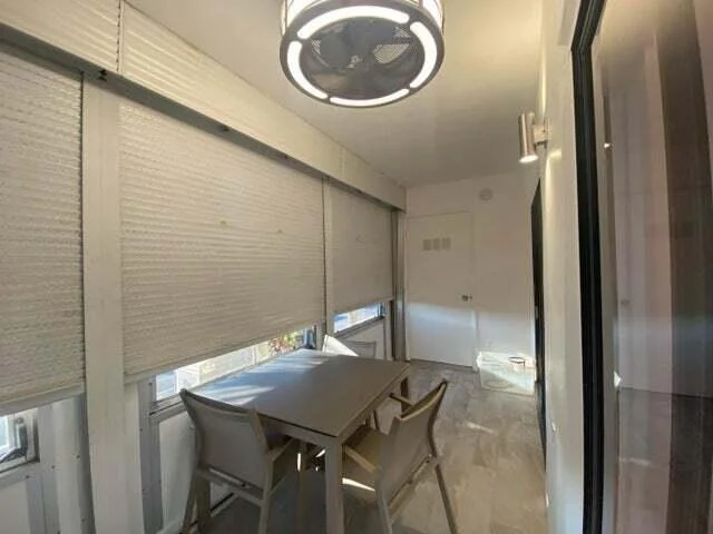 Photo of 122 Capri C