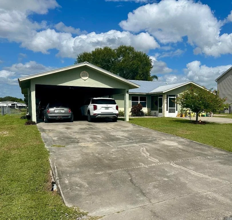 Photo of 2477 SE 27th Street