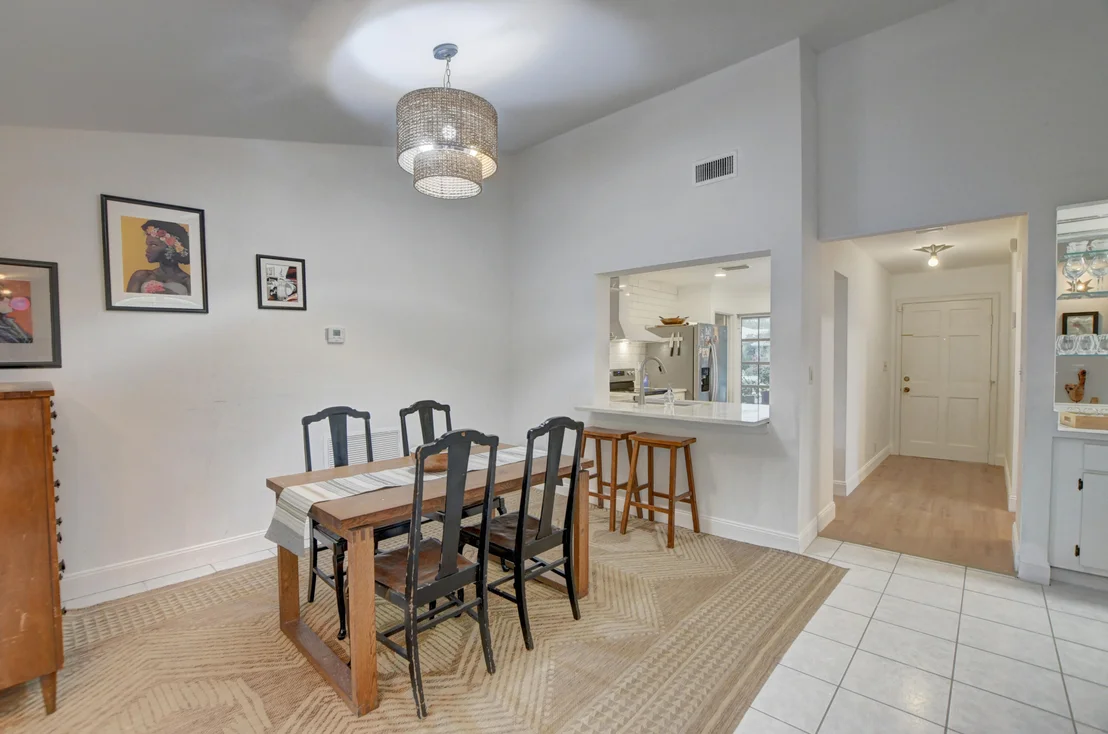 Photo of 299 Del Rio Boulevard