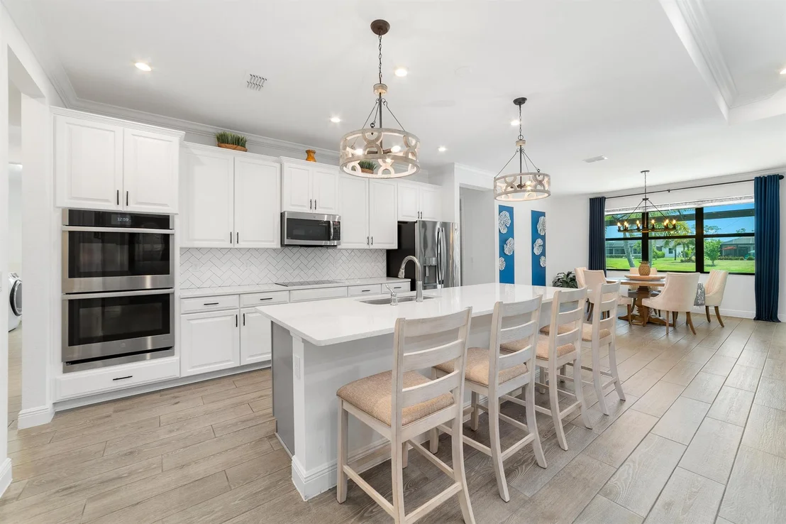 Photo of 6354 Arcadia Sq Square