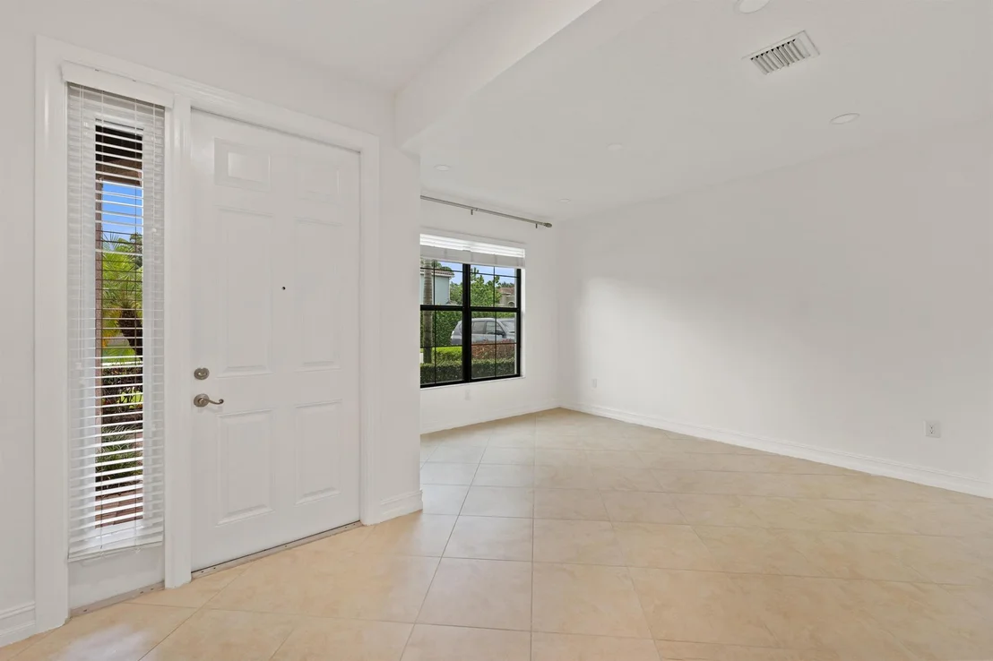 Photo of 13739 Moss Agate Avenue