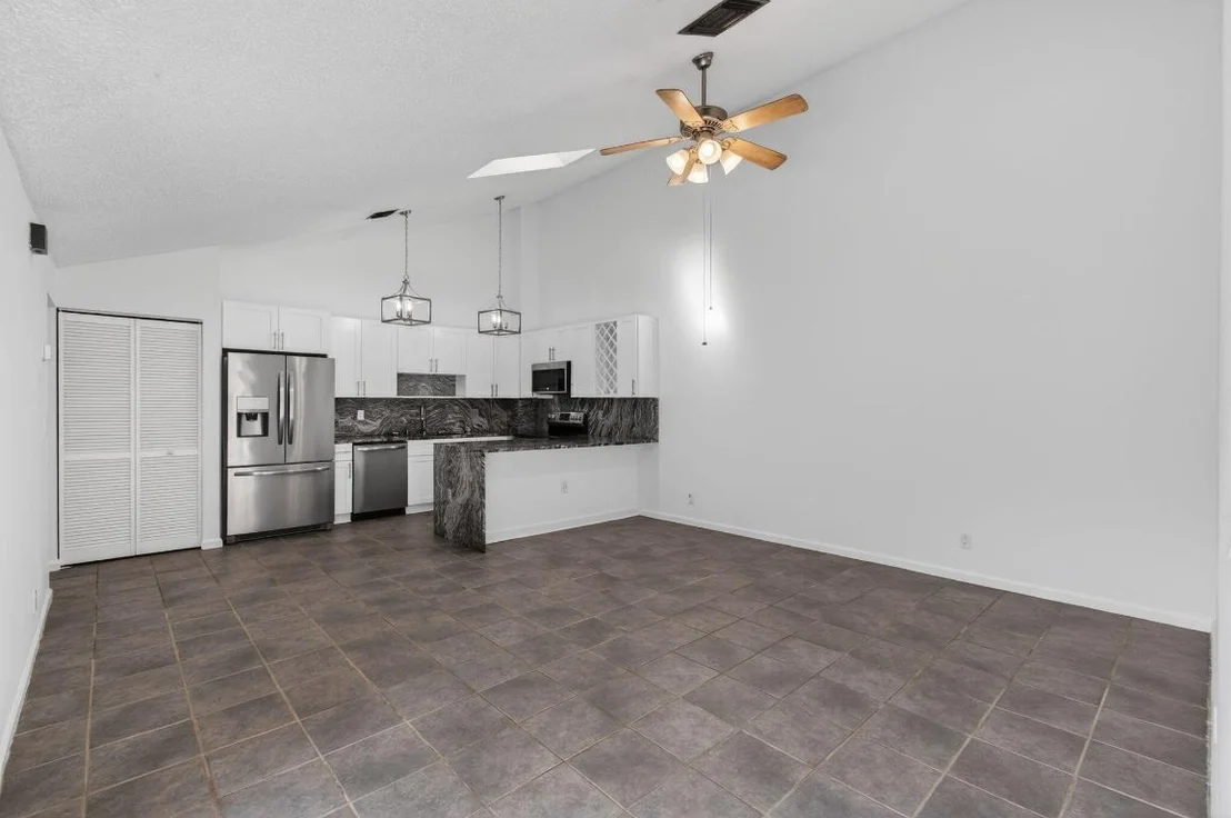 Photo of 1350 Periwinkle Place