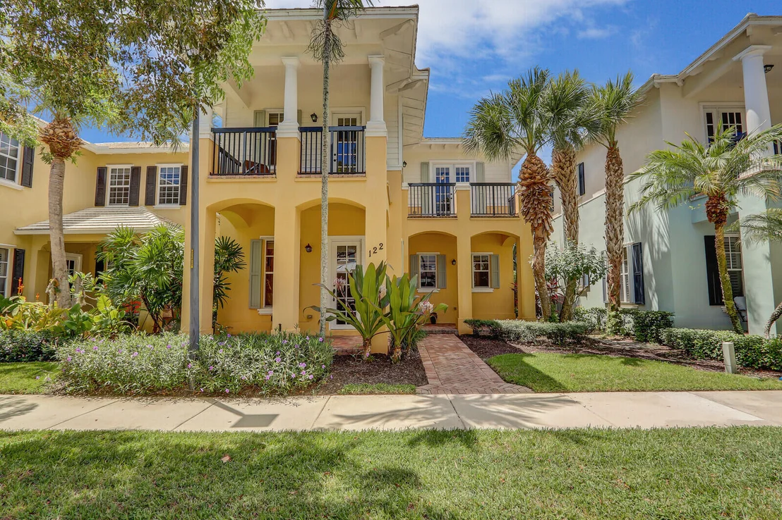 Photo of 122 Inkberry Drive