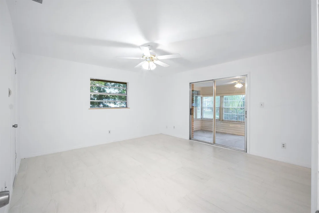 Photo of 4900 Palm Drive