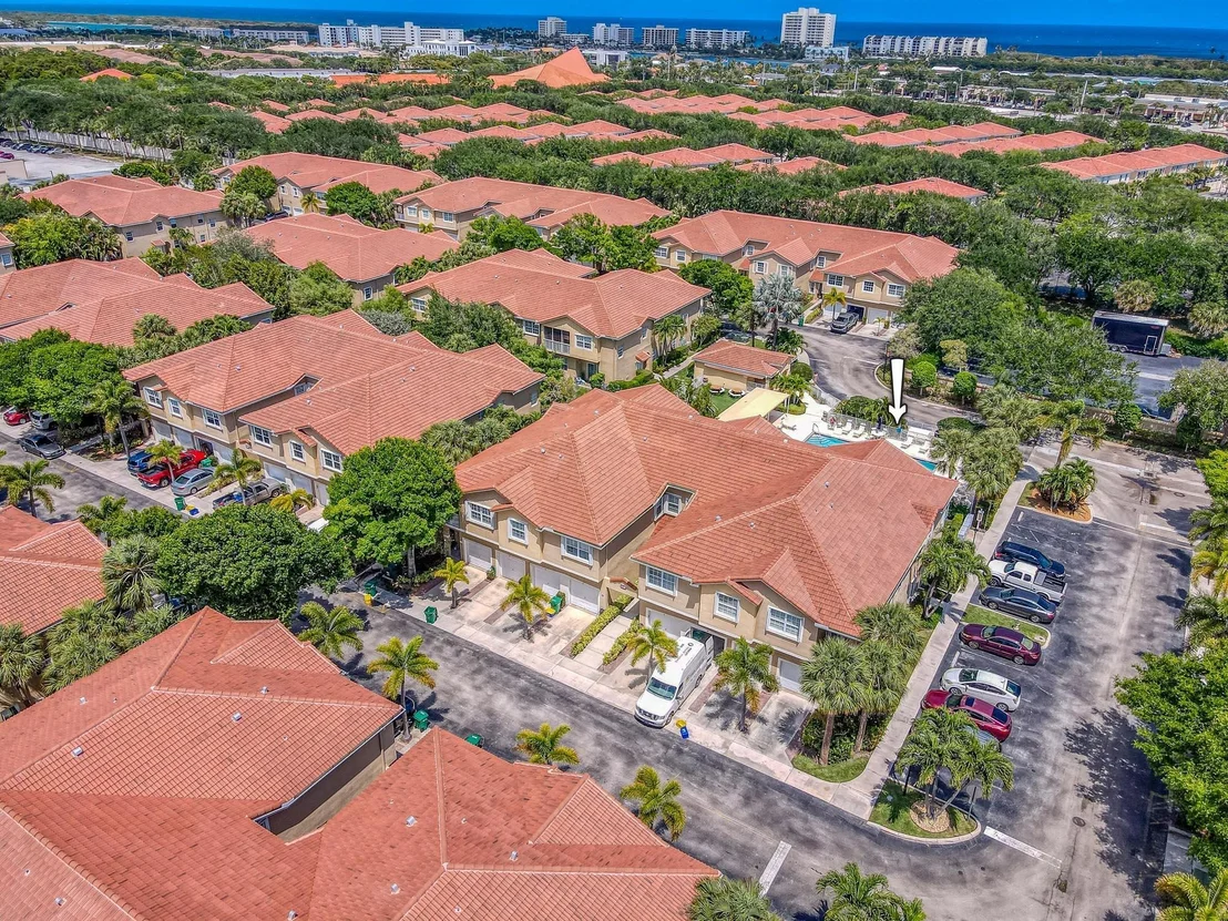 Photo of Unit J at 112 Lighthouse Circle