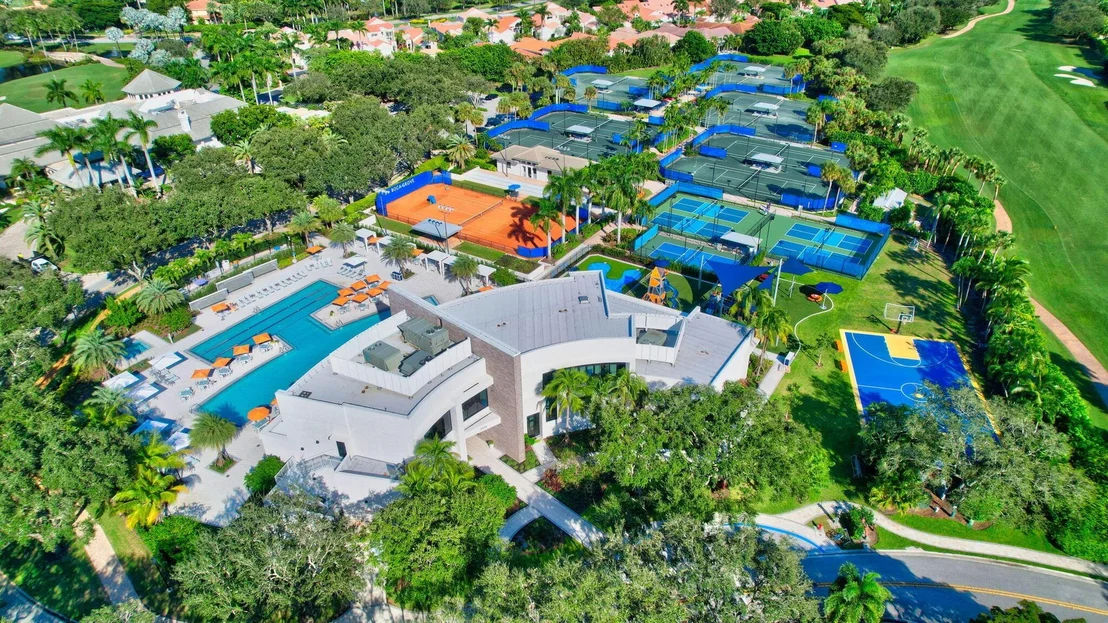 Photo of 7071 Mallorca Crescent