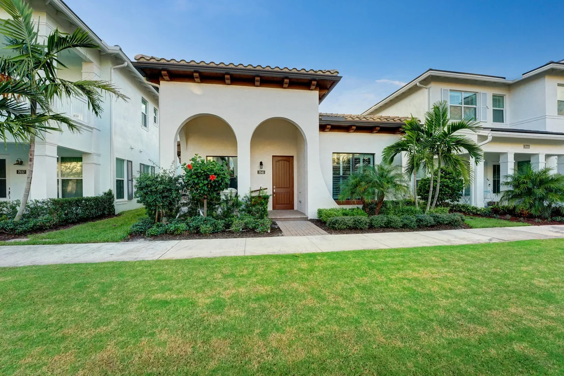 Photo of 7041 Edison Place