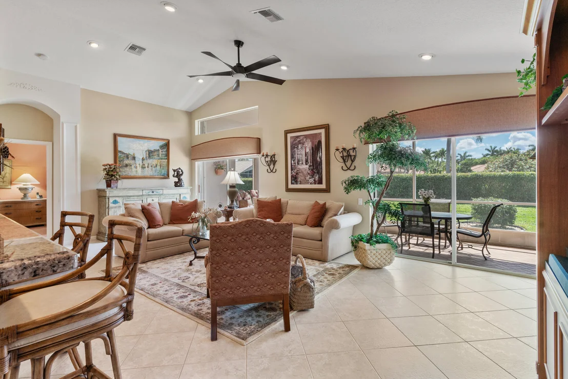 Photo of 6738 Sherbrook Drive