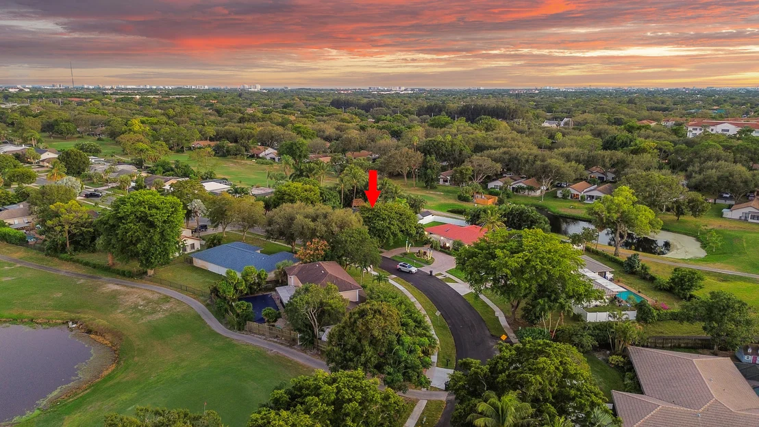 Photo of 3544 Lakeview Drive