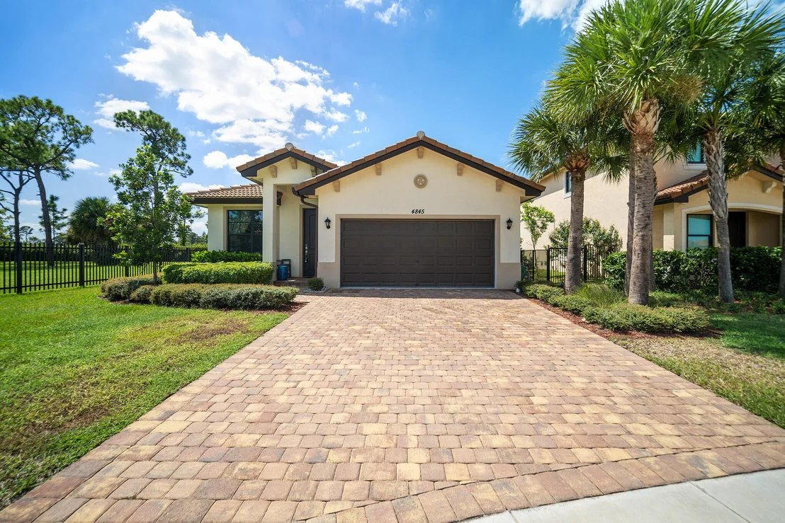 Photo of 4845 Pond Pine Way