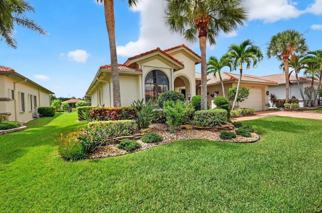Photo of 9177 Isles Cay Drive