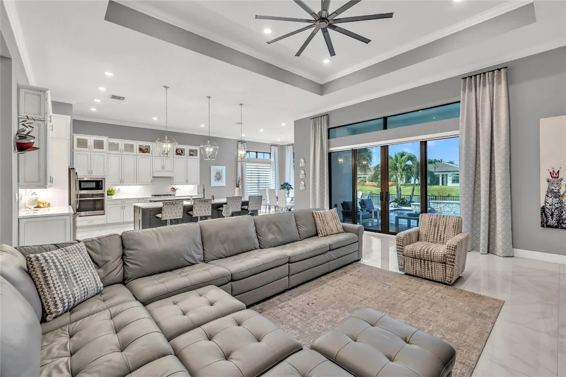 Photo of 7947 Juniper Drive