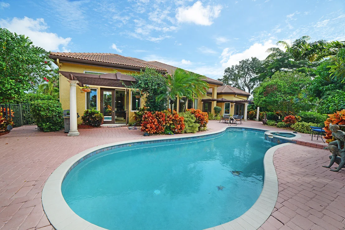 Photo of 7003 Mandarin Drive