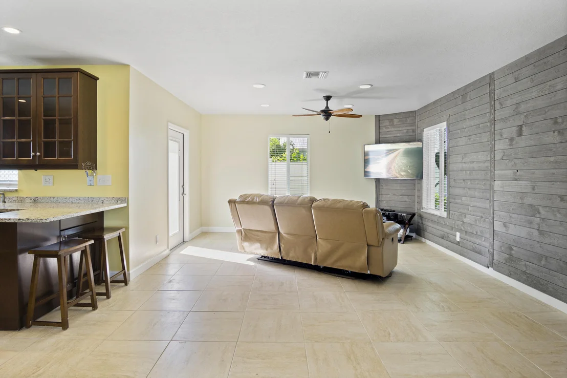 Photo of 195 SW Cabana Point Circle