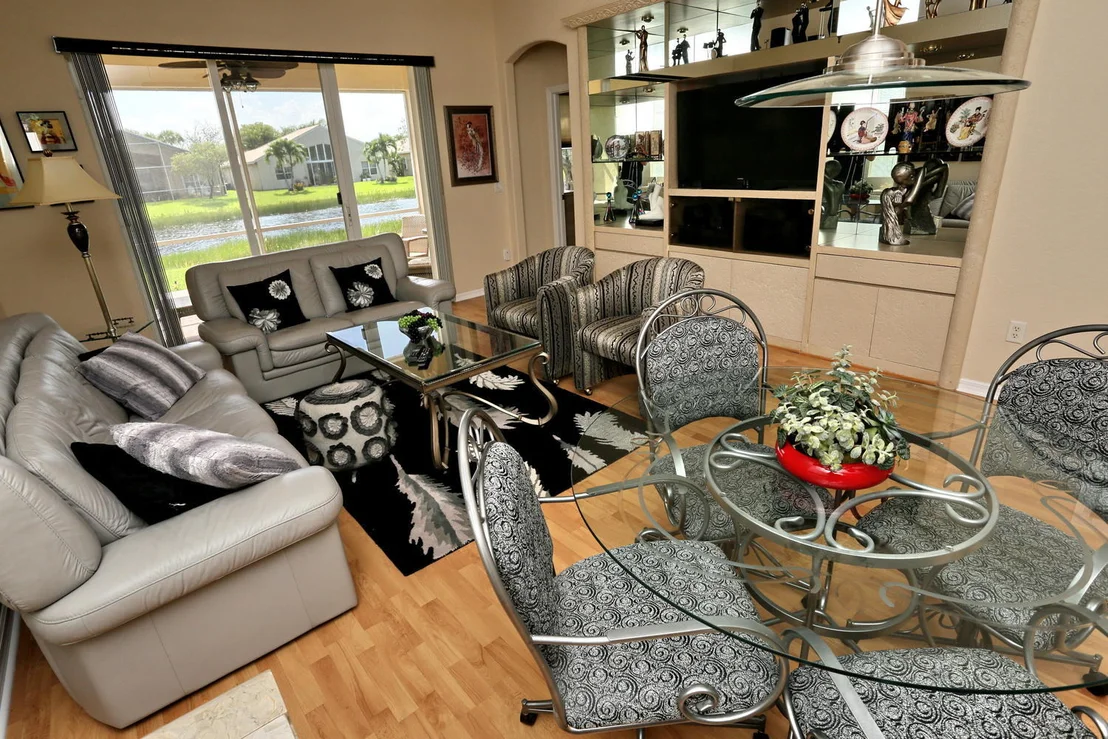 Photo of 8182 Bellafiore Way