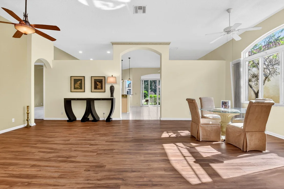 Photo of 7204 Demedici Circle