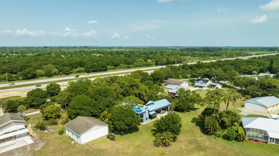 Photo of 420 Sopwith Drive