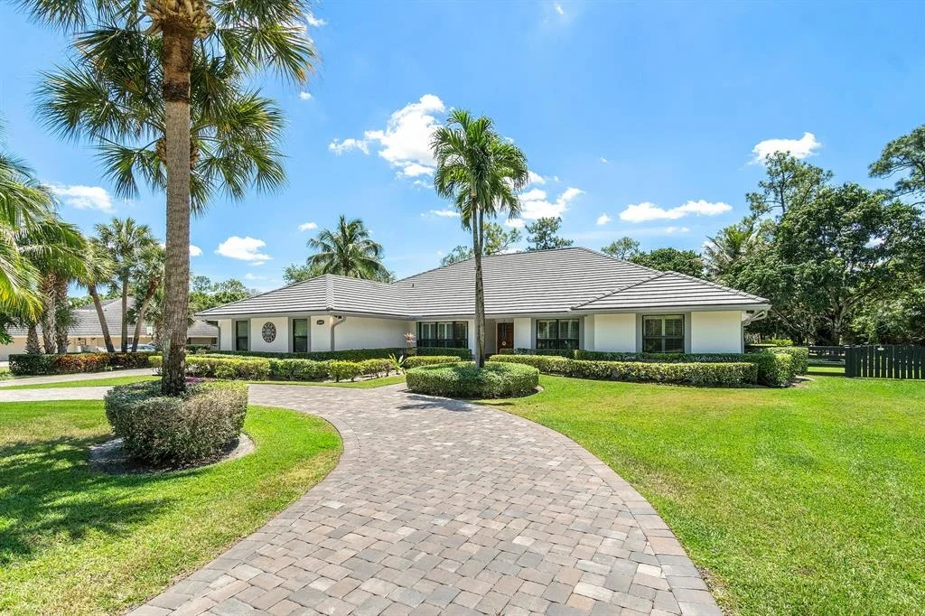 Photo of 13840 Greentree Trail