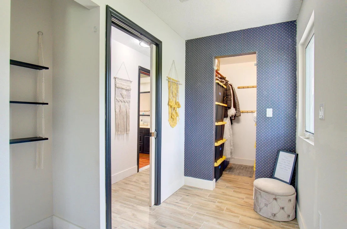 Photo of 4090 Mandarin Boulevard