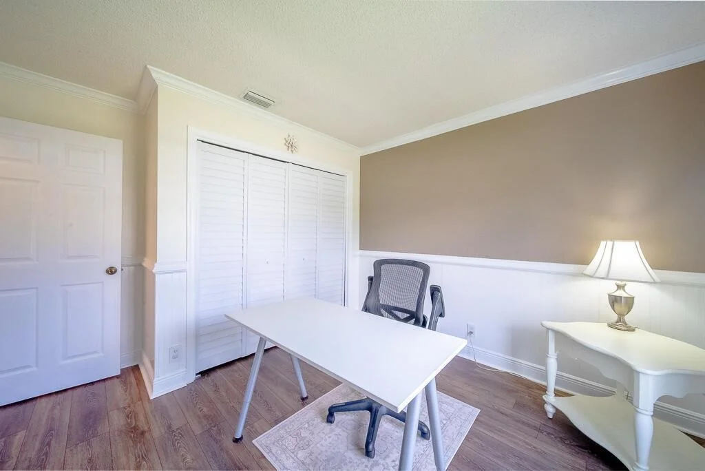 Photo of 5549 Descartes Circle